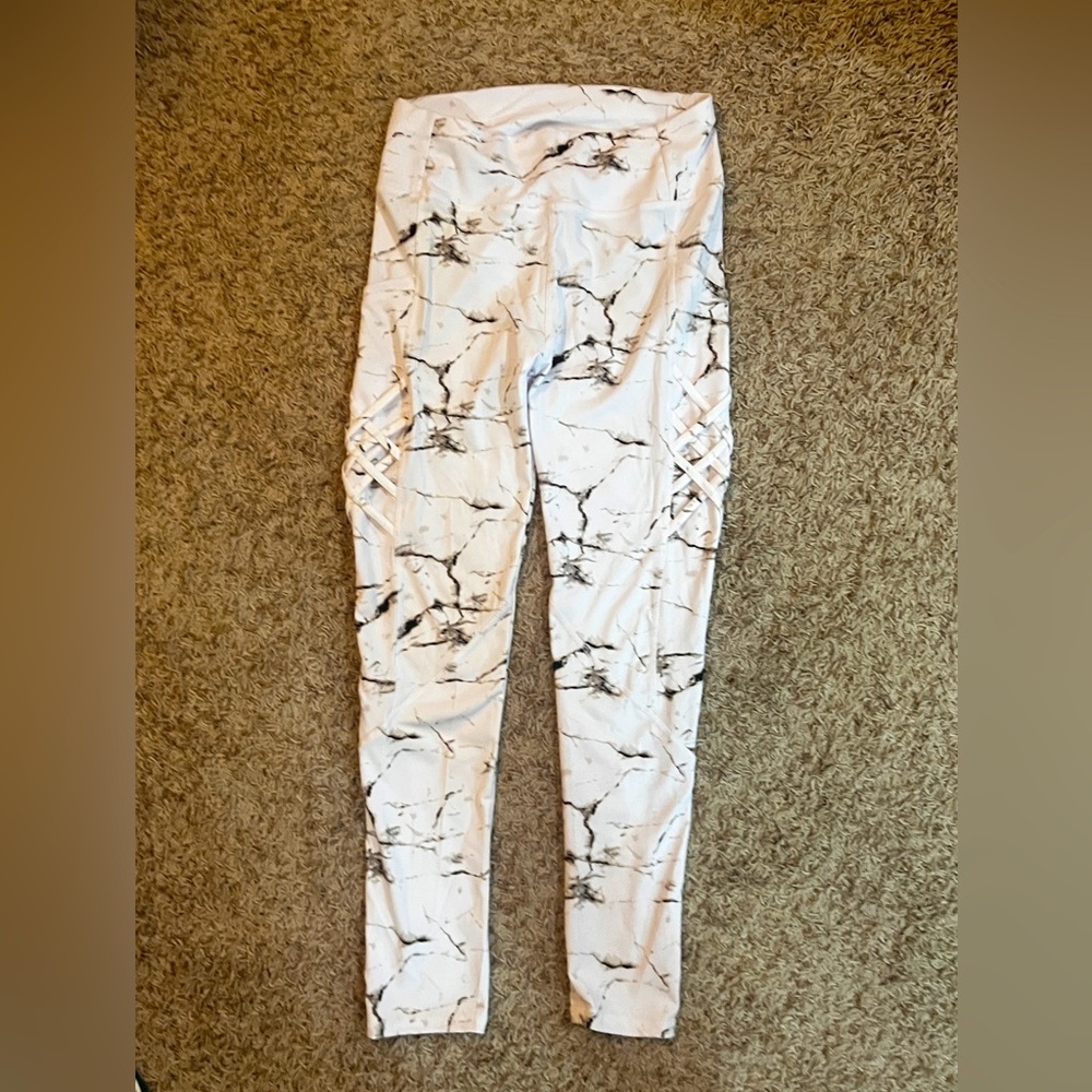 WOMEN'S LYDAA MARBLE LEGGINGS- NWOT